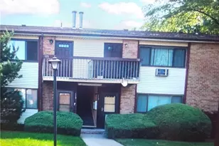 117 Cricket Ln, Woodbridge Township, NJ 07095 - Photo 1