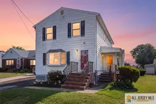 61 Beech St, Fords, NJ 08863 - Photo 1