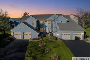 5 Wingate Ct, Monroe Township, NJ 08831 - Photo 1