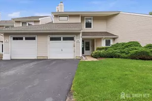 94 Woodmere Dr, Sayreville, NJ 08859 - Photo 1
