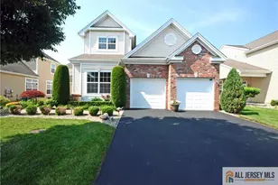 15 Mandrake Rd, Monroe Township, NJ 08831 - Photo 1