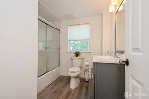 296 Oak St, Sayreville, NJ 08879 - Photo 17