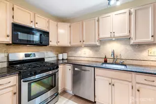 18 Parkside Dr, Jamesburg, NJ 08831 - Photo 7