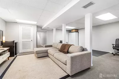 18 Parkside Drive, Jamesburg, NJ 08831 - Photo 9