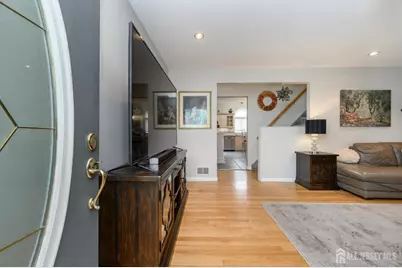 527 Albermarle Street, Rahway, NJ 07065 - Photo 3