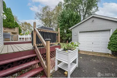 527 Albermarle Street, Rahway, NJ 07065 - Photo 39