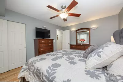 527 Albermarle Street, Rahway, NJ 07065 - Photo 15