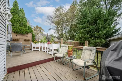 527 Albermarle Street, Rahway, NJ 07065 - Photo 35