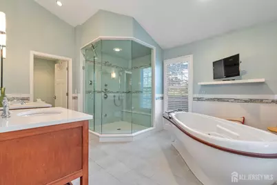 1 Kingsbridge Road, Franklin Township, NJ 08873 - Photo 25