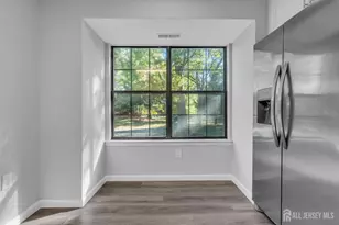 127 Berkshire Ct, Piscataway Township, NJ 08843 - Photo 15