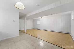 21 Lincoln Pkwy, Bayonne, NJ 07002 - Photo 27