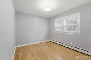 21 Lincoln Pkwy, Bayonne, NJ 07002 - Photo 15