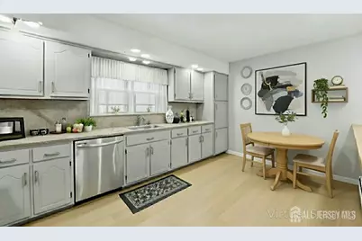 21 Lincoln Parkway, Bayonne, NJ 07002 - Photo 9