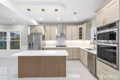 33 Elm Terrace, Sayreville, NJ 08859 - Photo 9