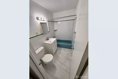 23 College Drive, Edison, NJ 08817 - Photo 9