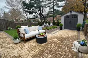 8 Cosgrove Ct, East Brunswick Township, NJ 08816 - Photo 7