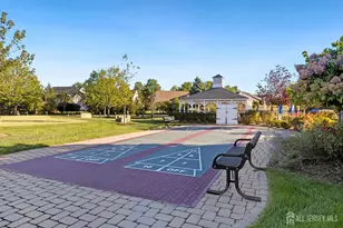 60 Saratoga Ct, Franklin Township, NJ 08873 - Photo 23