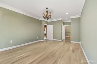 60 Saratoga Ct, Franklin Township, NJ 08873 - Photo 9