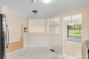 62 Yorkshire Dr, Monroe Township, NJ 08831 - Photo 11