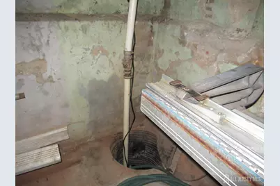 82 Pulaski Avenue, Carteret, NJ 07008 - Photo 39