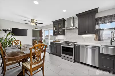 14 Sunnyside Drive, Carteret, NJ 07008 - Photo 11