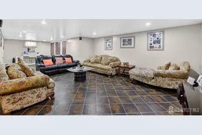 14 Sunnyside Drive, Carteret, NJ 07008 - Photo 23