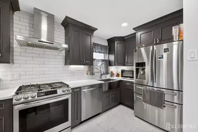 14 Sunnyside Drive, Carteret, NJ 07008 - Photo 15