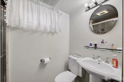 14 Sunnyside Drive, Carteret, NJ 07008 - Photo 27