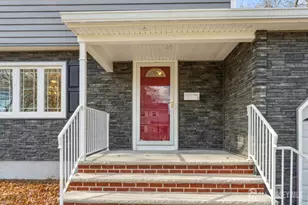 8 Periwinkle Pl, Colonia, NJ 07067 - Photo 7