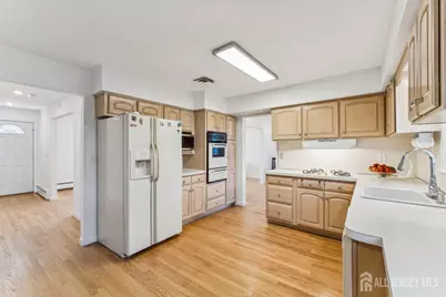 8 Periwinkle Place, Colonia, NJ 07067 - Photo 19