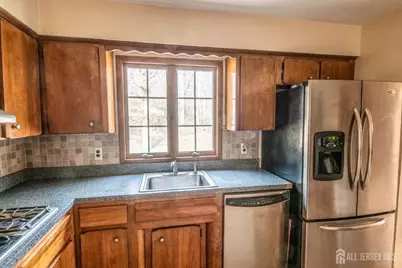 12 Francis Road, East Brunswick Township, NJ 08816 - Photo 11