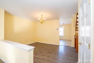 42 Chicopee Dr, Montgomery Township, NJ 08540 - Photo 9