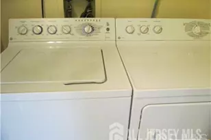 1406 Woodbridge Commons Way, Iselin, NJ 08830 - Photo 11