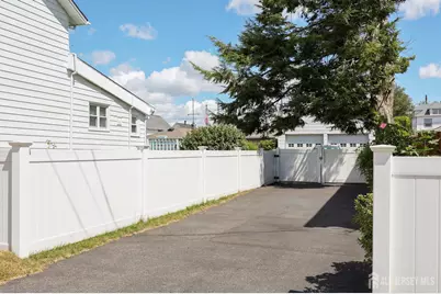 320 Parker Avenue, South Amboy, NJ 08879 - Photo 5