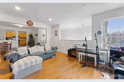 168 Forest Drive, Piscataway Township, NJ 08854 - Photo 7