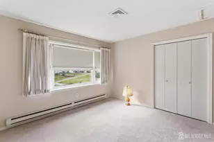 412 Oxford Ln, Monroe Township, NJ 08831 - Photo 17