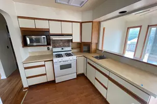 226 Wellington Pl, Edison, NJ 08817 - Photo 13