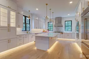 169 Applegarth Rd, Monroe Township, NJ 08831 - Photo 3