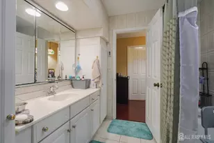 675 Yarborough Way, Monroe Township, NJ 08831 - Photo 33