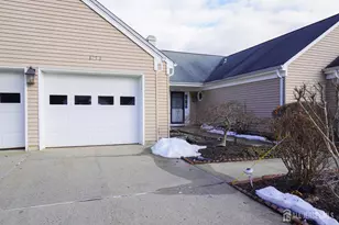 675 Yarborough Way, Monroe Township, NJ 08831 - Photo 5