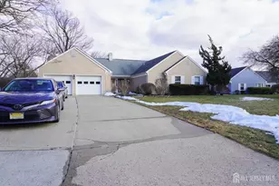 675 Yarborough Way, Monroe Township, NJ 08831 - Photo 3