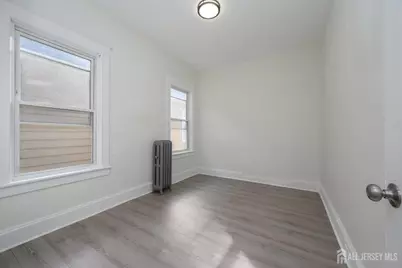 377 Delavan Street, New Brunswick, NJ 08901 - Photo 13