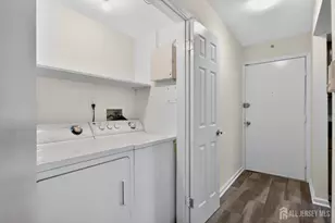 111 Keystone Ct, Woodbridge Township, NJ 07095 - Photo 29