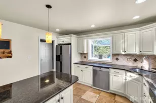 303 Ashland Rd, Middlesex, NJ 08846 - Photo 15