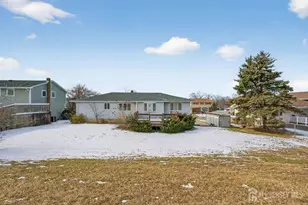 30 Iroquois Dr, Sayreville, NJ 08859 - Photo 25