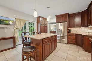 12 Edgewood Rd, Edison, NJ 08820 - Photo 17