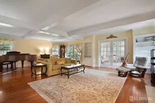 12 Edgewood Rd, Edison, NJ 08820 - Photo 9