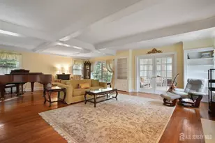 12 Edgewood Rd, Edison, NJ 08820 - Photo 5