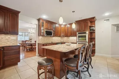 12 Edgewood Road, Edison, NJ 08820 - Photo 15