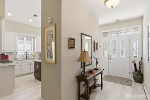 8 Westminster Dr, Monroe Township, NJ 08831 - Photo 5